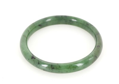 Lot 798 - CHINESE NEPHRITE BANGLE