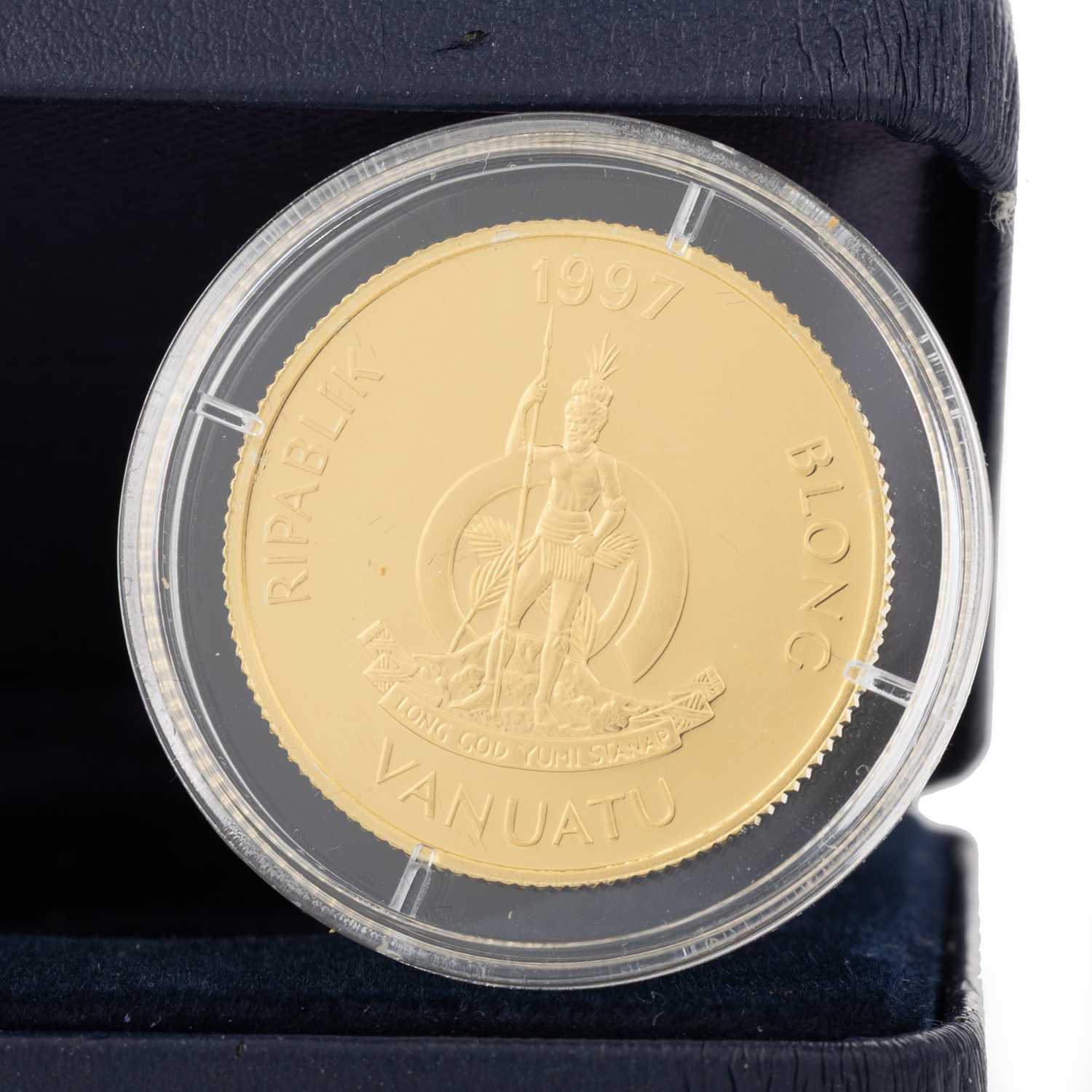 Lot 19 - ROYAL MINT LADY OF THE CENTURY GOLD PROOF 100 VATU COIN