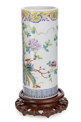 Lot 802 - CHINESE PORCELAIN FAMILLE ROSE SLEEVE VASE