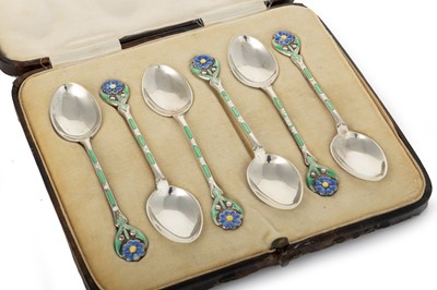 Lot 73 - SET OF SIX GEORGE V SILVER AND ENAMELLED TEASPOONS