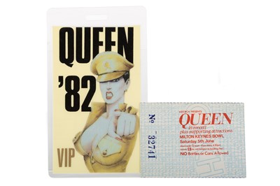 Lot 395 - QUEEN-TOUR VIP PASS & MILTON KEYNES BOWL TICKET