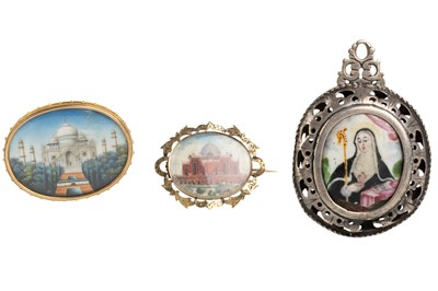 Lot 1245 - RELIQUARY PENDANT