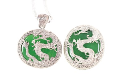 Lot 805 - SILVER MOUNTED RING AND PENDANT