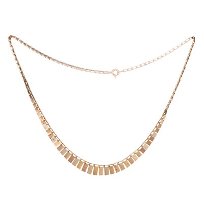 Lot 452 - GOLD FRINGE NECKLACE
