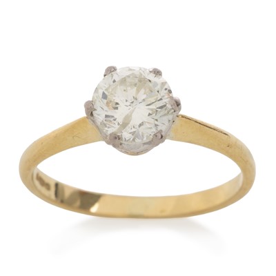 Lot 460 - DIAMOND SOLITAIRE RING