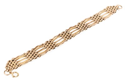 Lot 465 - GOLD GATE BRACELET