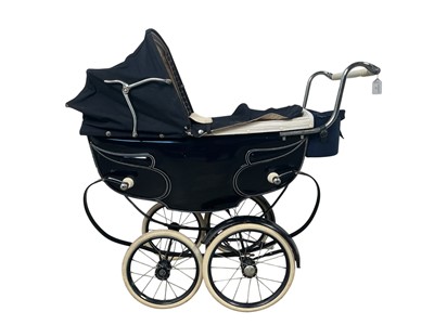 Lot 224 - SILVER CROSS DOLLS PRAM