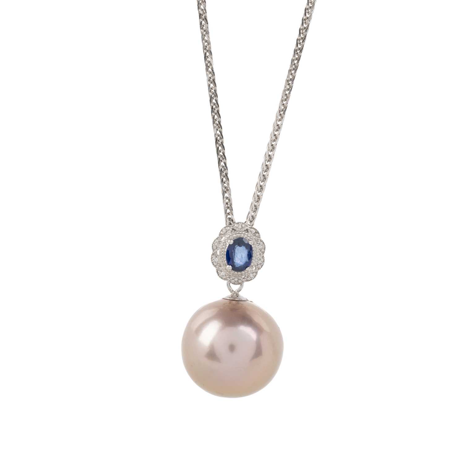 Lot 477 - PINK PEARL PENDANT