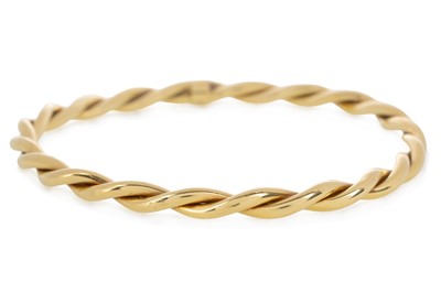 Lot 487 - GOLD TWIST BANGLE