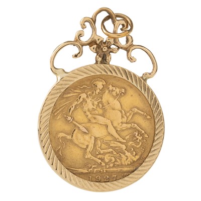 Lot 25 - GEORGE V GOLD SOVEREIGN PENDANT
