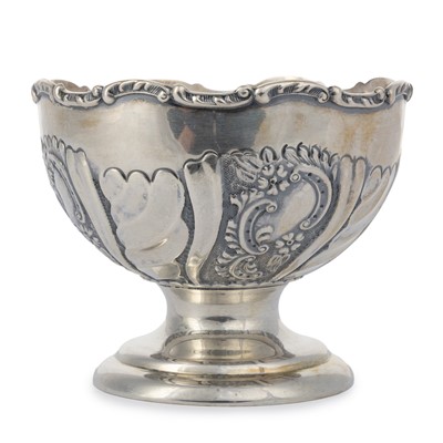 Lot 82 - EDWARD VII SILVER PEDESTAL BOWL