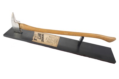 Lot 305 - THE SHINING-ORIGINAL SPECIAL EFFECTS “HALLORANN DEATH SCENE” AXE