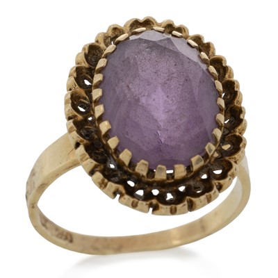 Lot 507 - AMETHYST DRESS RING