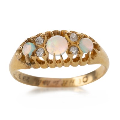 Lot 513 - OPAL AND DIAMOND RING