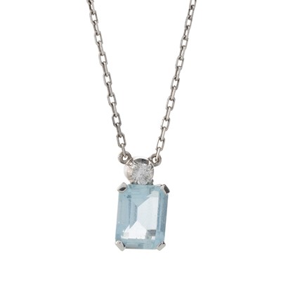 Lot 516 - AQUAMARINE AND DIAMOND NECKLACE