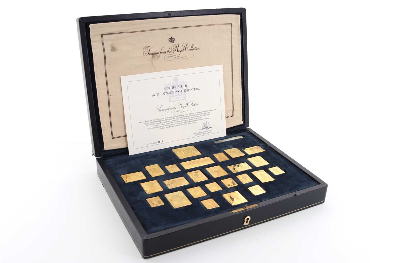 Lot 33 - ELIZABETH II TREASURES FROM THE ROYAL COLLECTION SILVER INGOT SET
