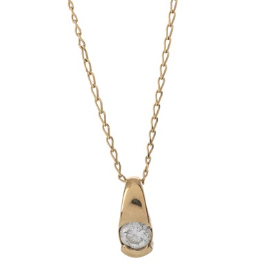 Lot 553 - DIAMOND SOLITAIRE PENDANT