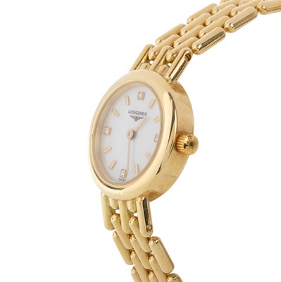 Lot 820 - LONGINES