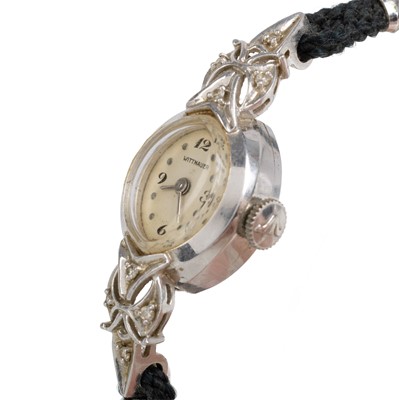 Lot 830 - WITTNAUER