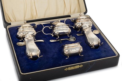 Lot 85 - GEORGE V SILVER CRUET SET