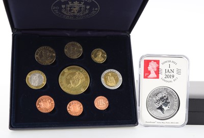 Lot 95 - Q.E. II THE CORONATION