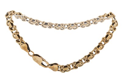 Lot 667 - GOLD BRACELET
