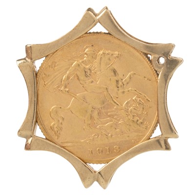 Lot 76 - GEORGE V GOLD HALF SOVEREIGN