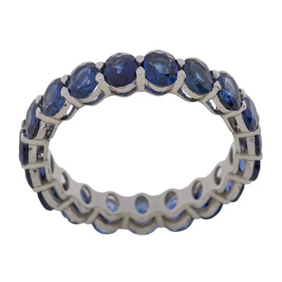 Lot 620 - SAPPHIRE ETERNITY RING