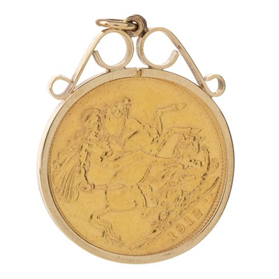 Lot 120 - GEORGE V GOLD SOVEREIGN PENDANT