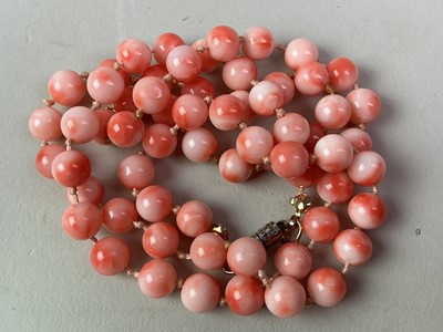 Lot 1 - ANGEL SKIN CORAL BEAD NECKLACE