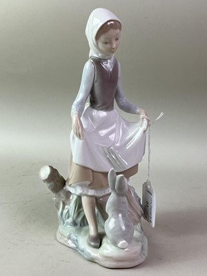 Lot 61 - COLLECTION OF CERAMIC FIGURES