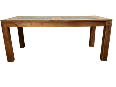Lot 67 - CONTEMPORARY OAK DINING TABLE