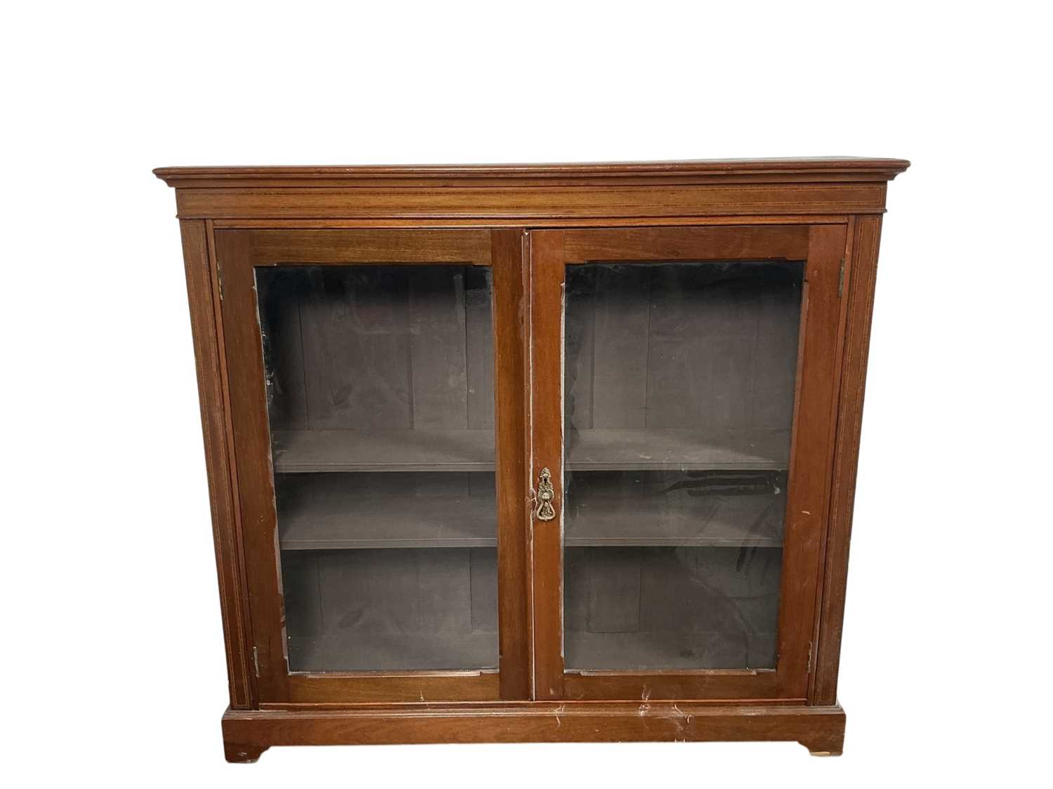 Lot 83 - EDWARDIAN MAHOGANY INLAID BOOKCASE