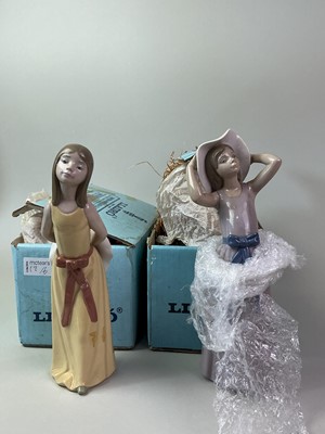 Lot 17 - GROUP OF LLADRO FIGURES