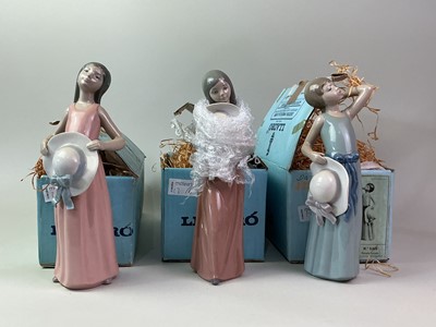 Lot 17 - GROUP OF LLADRO FIGURES