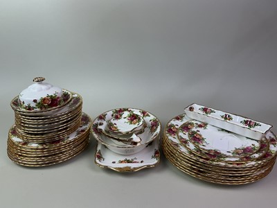 Lot 14 - COLLECTION OF ROYAL ALBERT OLD COUNTRY ROSES TEA, DINNER AND TABLE WARE