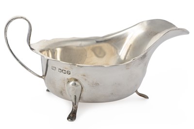 Lot 107 - SILVER SAUCE BOAT
