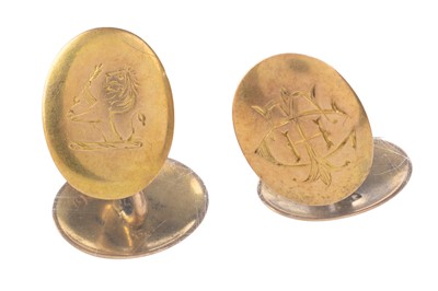 Lot 656 - PAIR OF OVAL CUFFLINKS