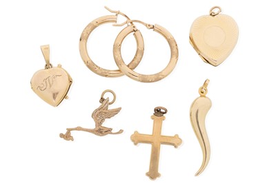 Lot 704 - PAIR OF HOOP EARRINGS AND OTHER ITEMS