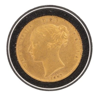 Lot 126 - VICTORIA SHIELD BACK GOLD SOVEREIGN