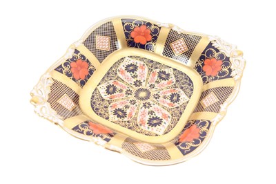 Lot 1579 - ROYAL CROWN DERBY, DISH