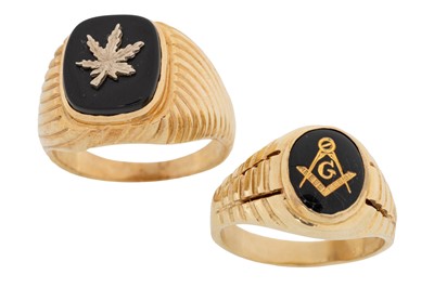 Lot 724 - MASONIC SIGNET RING AND ANOTHER