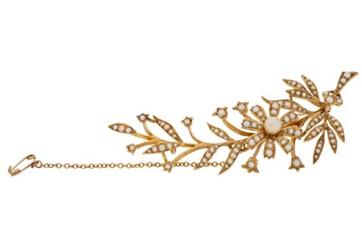 Lot 727 - EDWARDIAN SEED PEARL SPRAY BROOCH