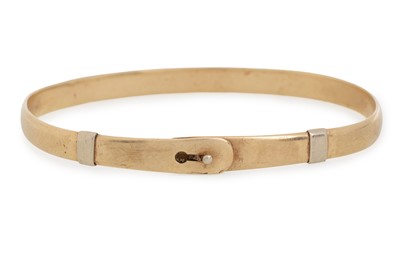 Lot 729 - GOLD BANGLE