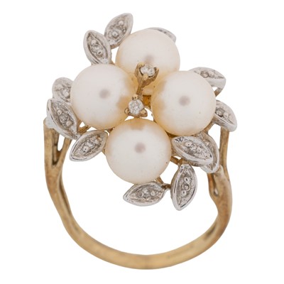 Lot 743 - TWO CULTURED PEARL RINGS