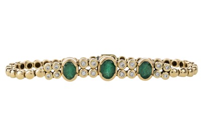 Lot 750 - EMERALD AND DIAMOND BRACELET