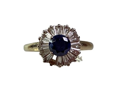 Lot 56 - GOLD DRESS RING