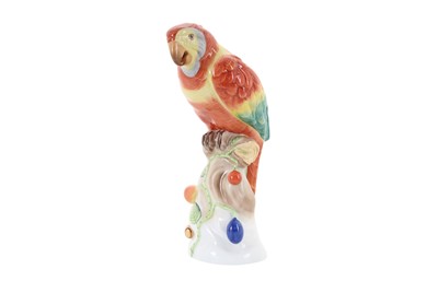Lot 1595 - HEREND FIGURE OF A PARROT