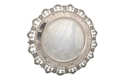 Lot 123 - COLUMBIAN SILVER SALVER
