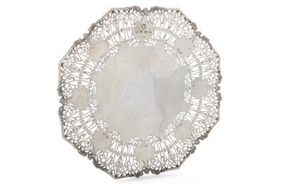 Lot 125 - ELIZABETH II SILVER FOOTED DISH/COMPORT